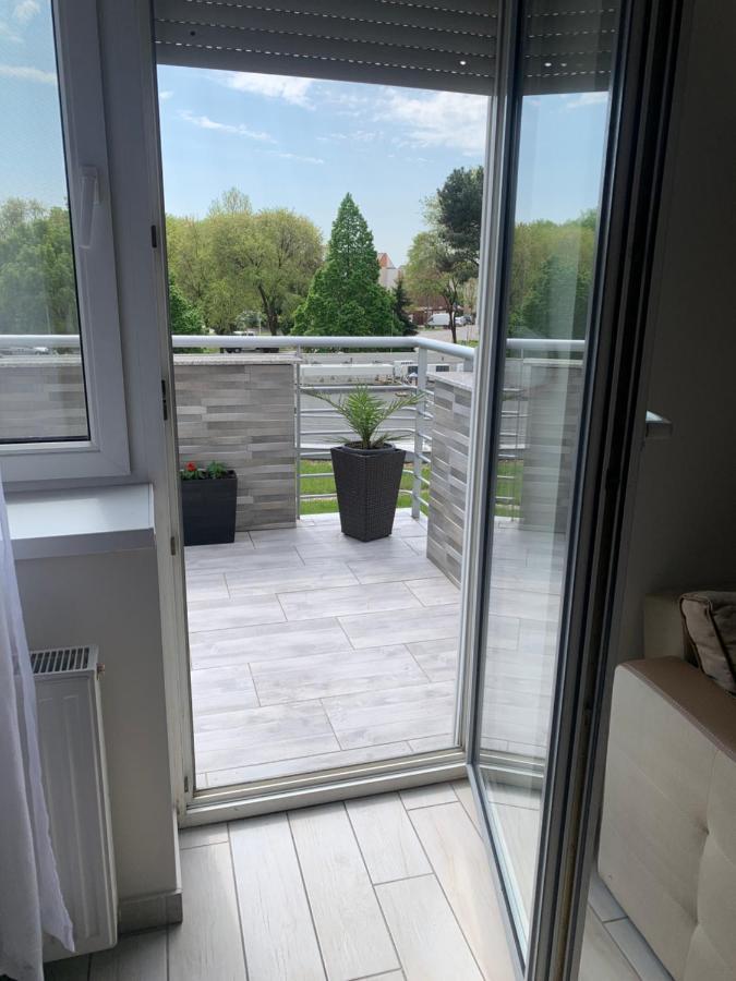 Furo-Lak 2 Apartman Hajdúszoboszló Buitenkant foto