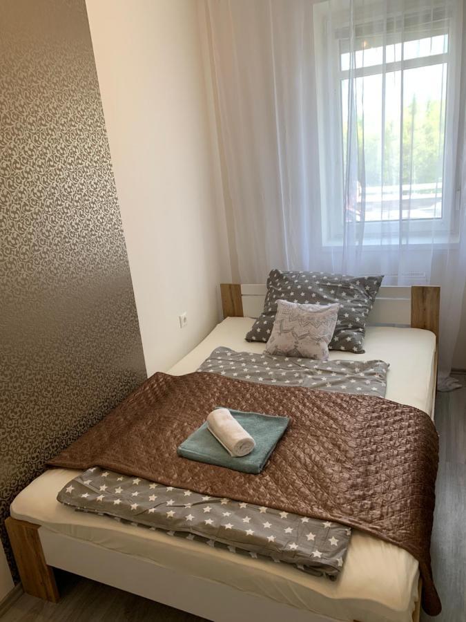 Furo-Lak 2 Apartman Hajdúszoboszló Buitenkant foto